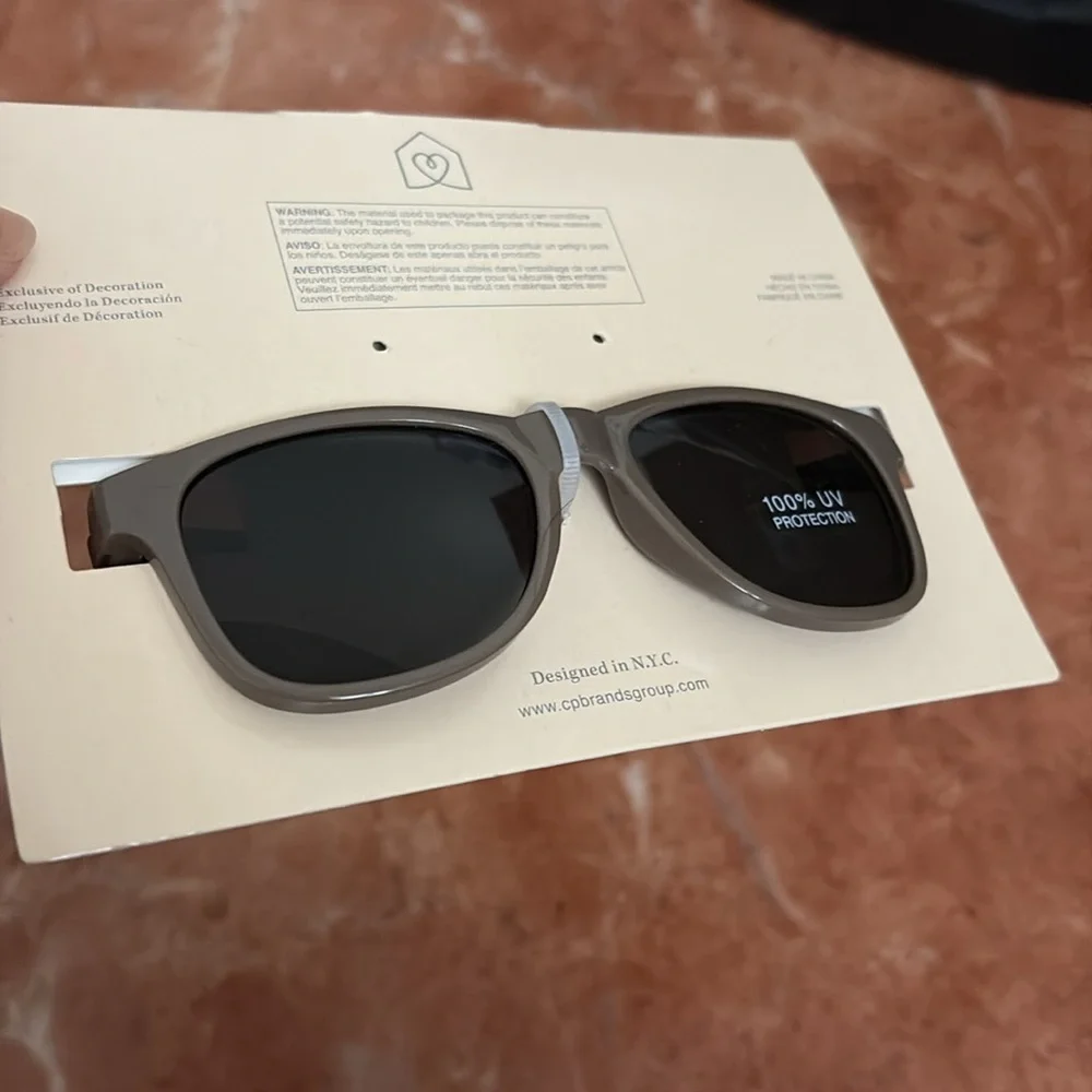 Stylish brown Sunglasses with UV Protection 12 Months